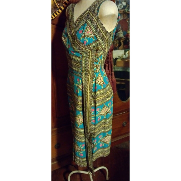 Styled by Loungees 50's wrap dress geometric & flower design small side buttons - Picture 3 of 8